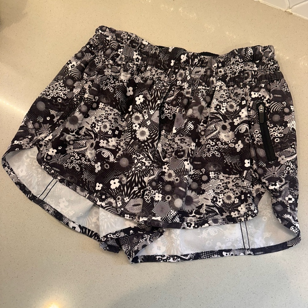 Lululemon Floral Black and White Women's Shorts